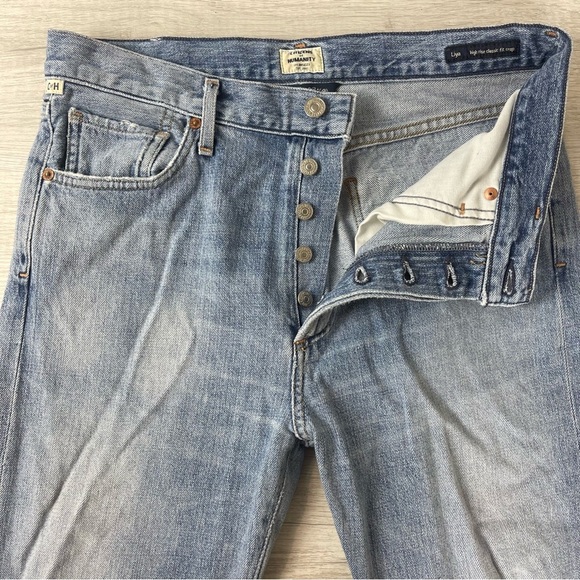 Citizens of Humanity Liya High Rise Classic Fit Crop in Torn, 28 - Picture 8 of 16